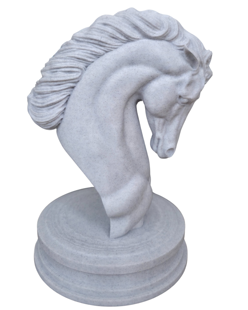 Modern At Başı Heykeli