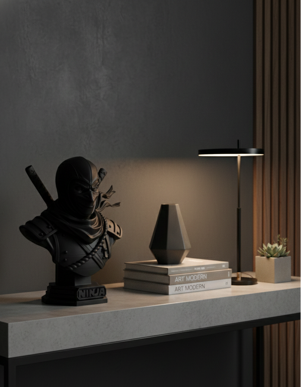 Gizemli Ninja Savaşçısı Heykeli